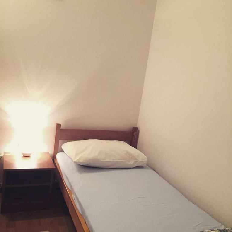 Buffet M Apartments And Rooms 오브로박 외부 사진
